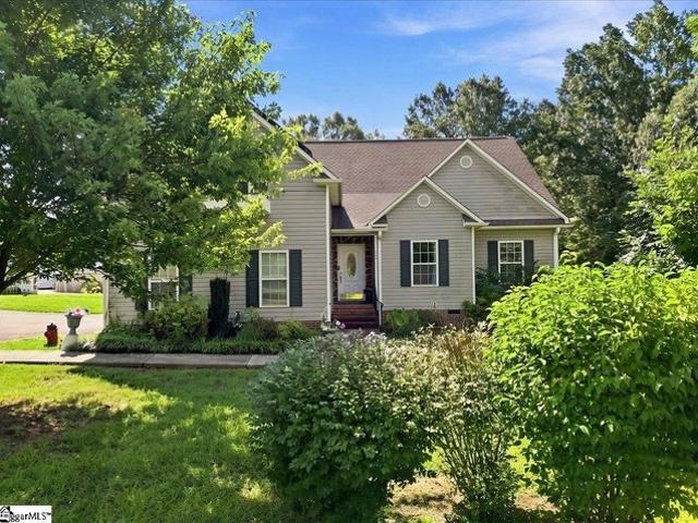 House for sale in Campobello, South Carolina