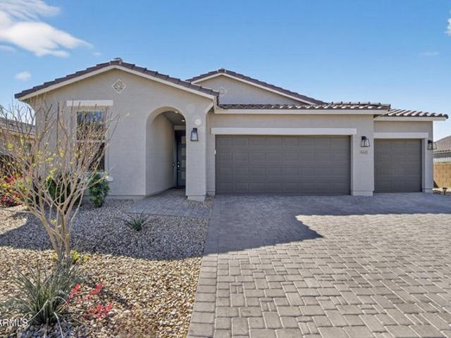 House for sale in Surprise, Arizona