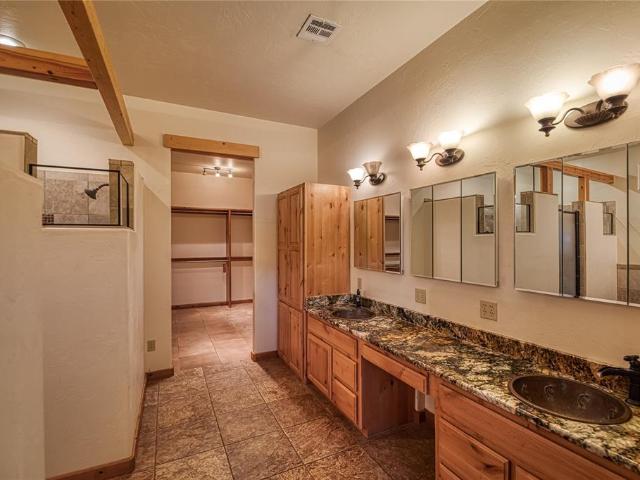 House for sale in Cheyenne, Oklahoma