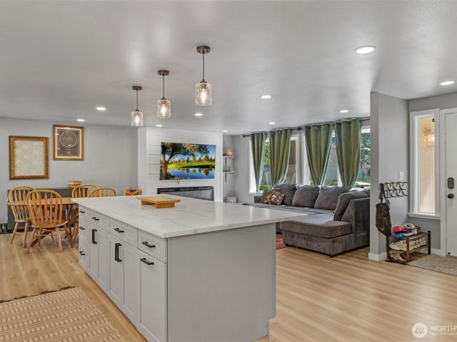 House for sale in Spanaway, Pierce County