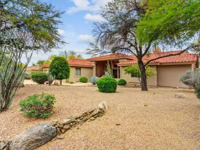 House for sale in Avondale