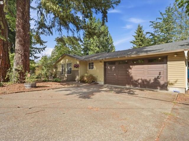 House for sale in Island Station, Milwaukie