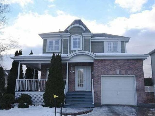 House for rent in Laval