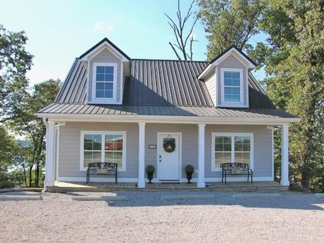 House for sale in Adolphus, Kentucky