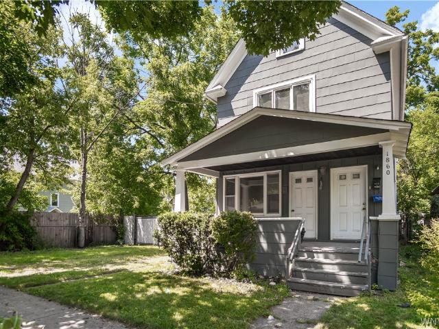 House for sale in Niagara, New York