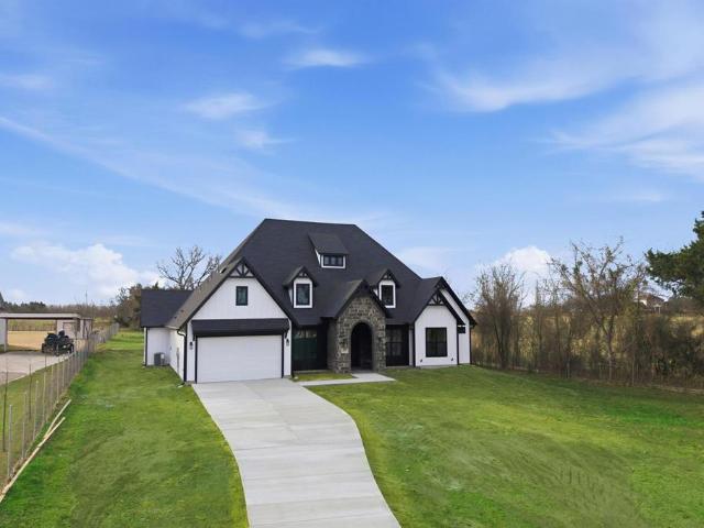 House for sale in Ellis, Texas
