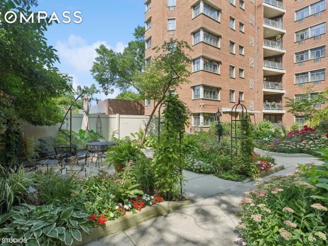Property for sale in Evanston, Illinois