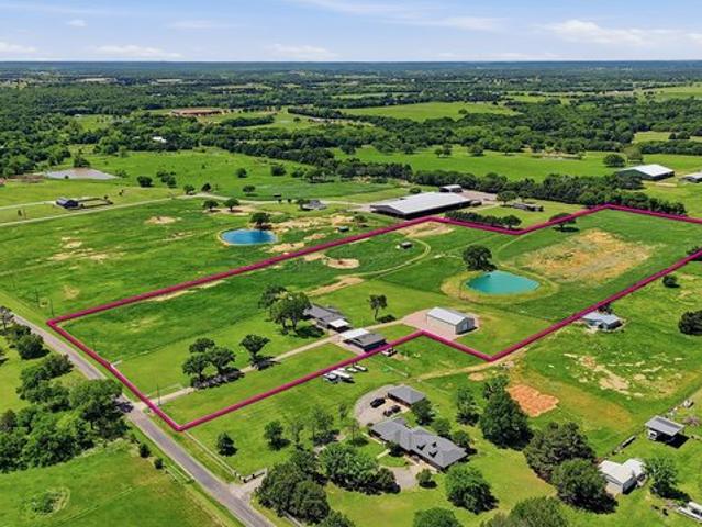 House for sale in Whitesboro, Texas