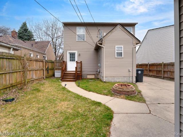 House for sale in Melvindale