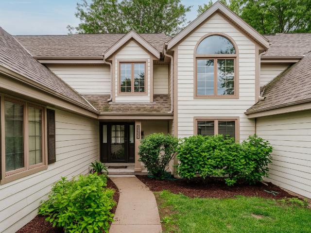 Condo for sale in Brookfield