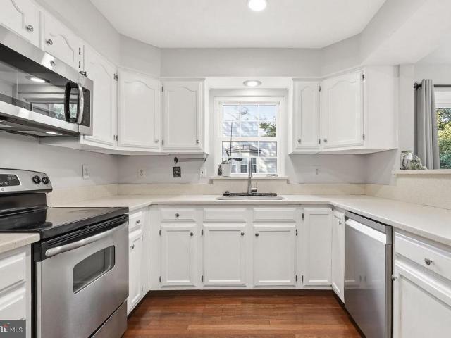 Townhouse for sale in Hollow Crest Community, Olney