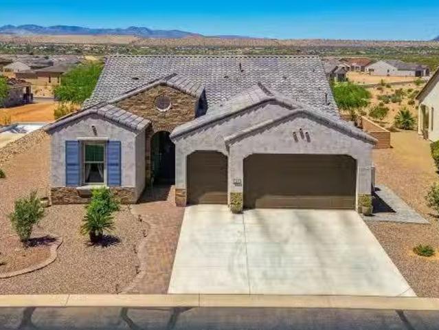 House for sale in Green Valley