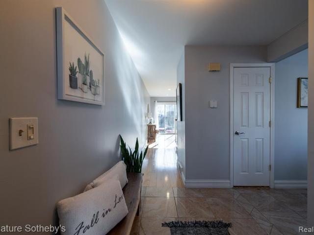 Condo for sale in Royal Oak, Michigan
