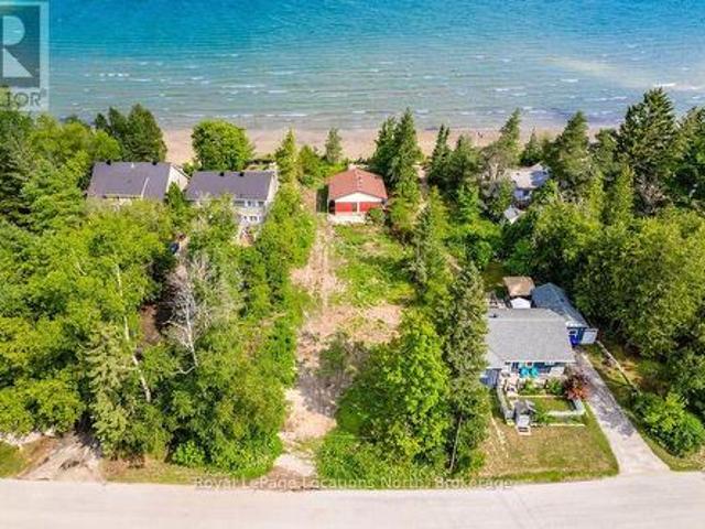 House for sale in Wasaga Beach, Ontario