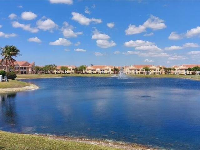 Townhouse for sale in Cape Coral