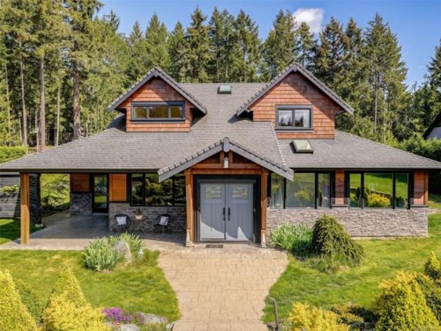 House for sale in Shawnigan Lake, British Columbia