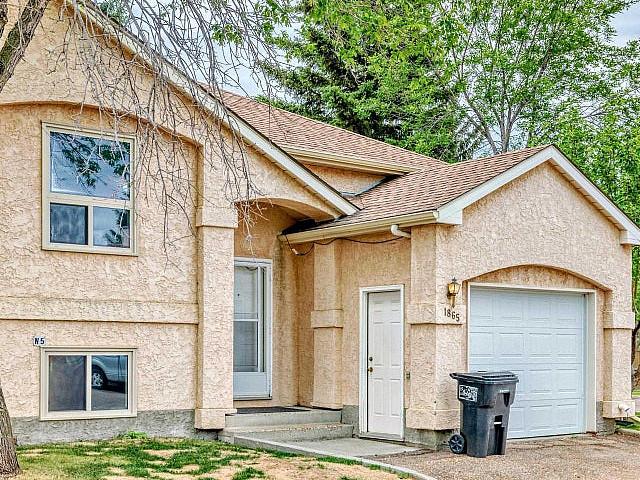 Condo for sale in Wedgewood, Alberta