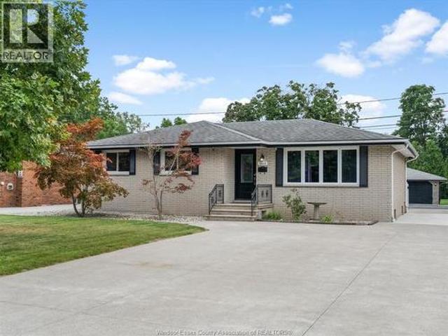 House for sale in Ontario