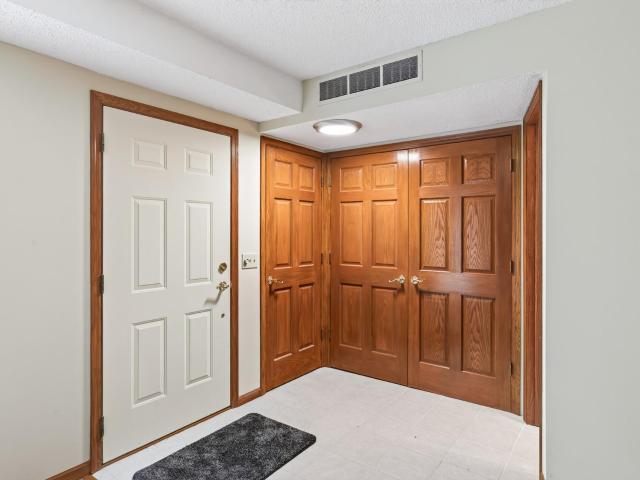 Townhouse for sale in Hennepin, Minnesota
