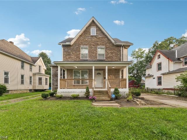 House for sale in Lorain, Lorain County