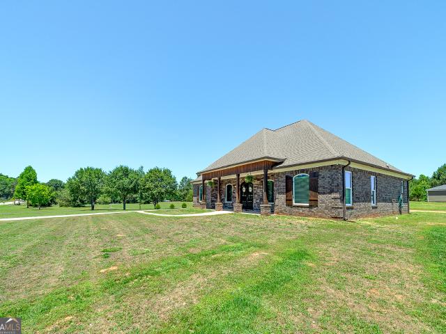 House for sale in Williamson, Georgia