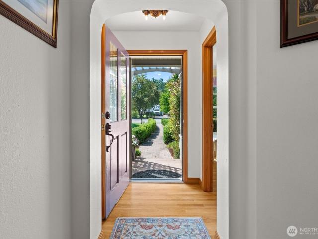 House for sale in Enumclaw, Washington