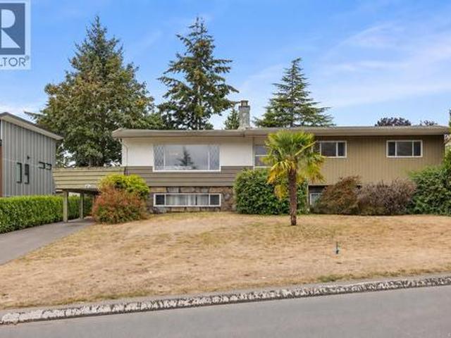 House for sale in Saanich, British Columbia