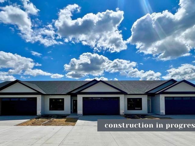 Townhouse for sale in Eldridge, Iowa