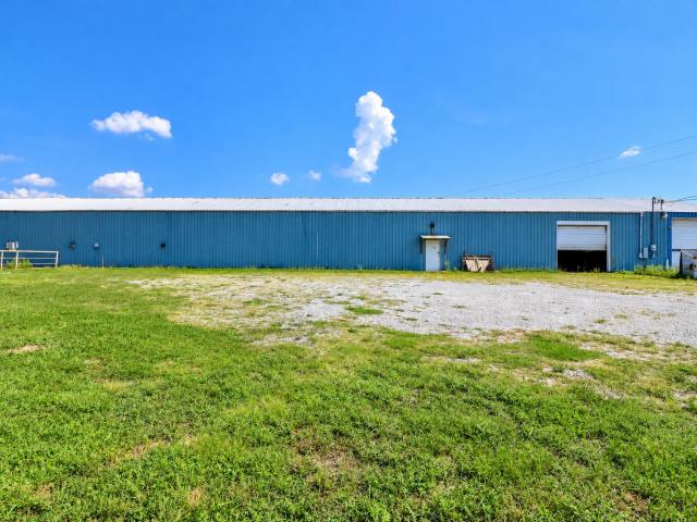 Farm for sale in Burna, Salem