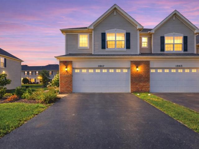 Townhouse for sale in Bristol, Illinois