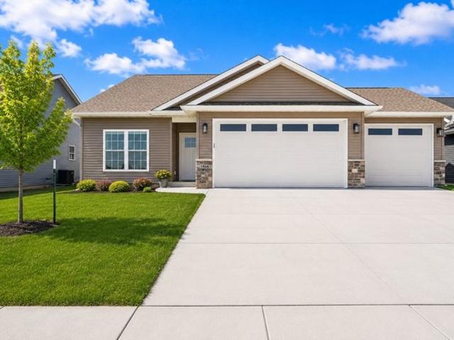 House for sale in Eldridge, Iowa