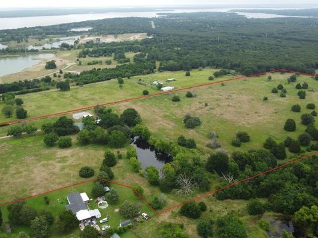 House for sale in Hunt, Texas