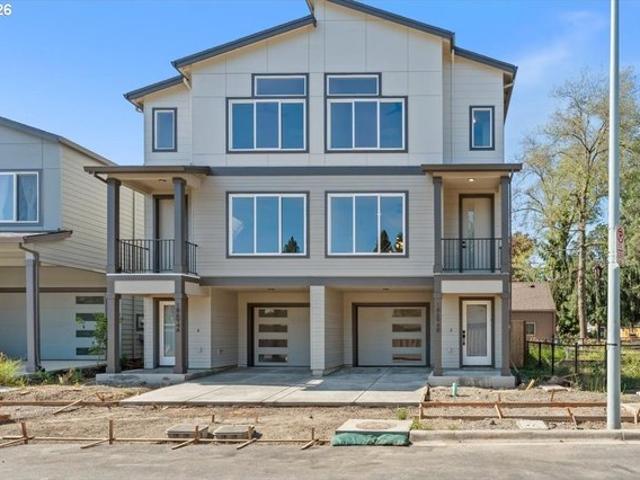 Townhouse for sale in Oregonia
