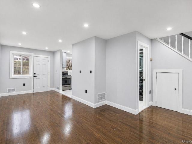 House for sale in Queens, Arverne