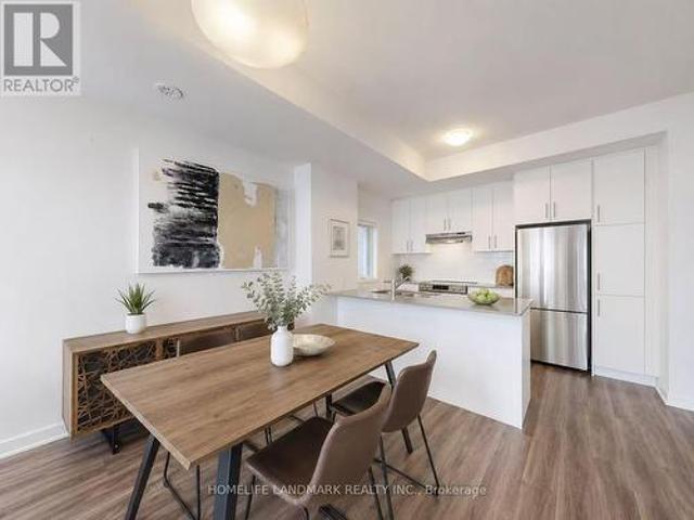 Townhouse for rent in Etobicoke—Lakeshore, Toronto