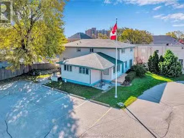 House for sale in Chatham–kent, Ontario