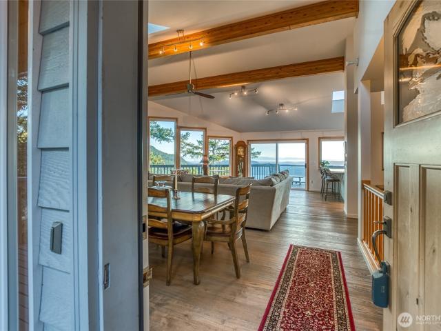 House for sale in Eastsound, Washington