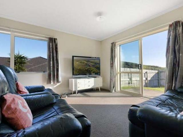 House for rent in Welcome Bay, Bay Of Plenty