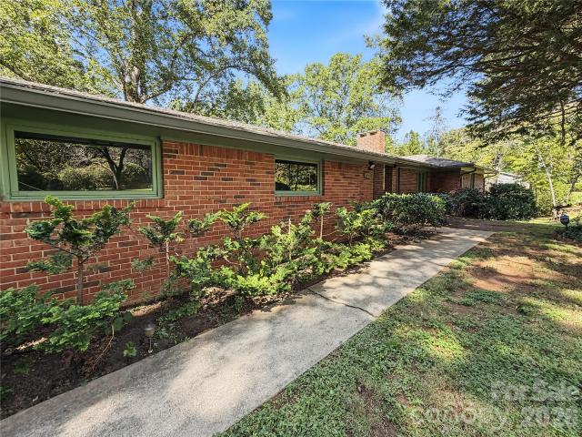 House for sale in Holly Hill, Columbus
