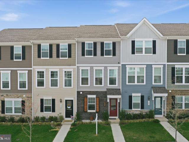 Townhouse for sale in Kearneysville, West Virginia
