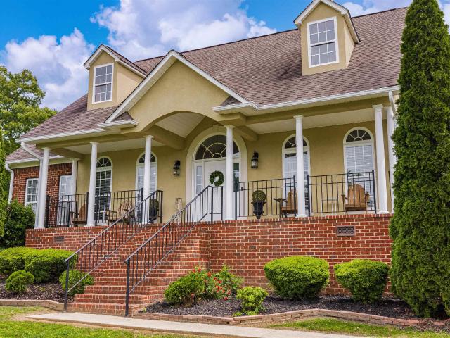 House for sale in Valley Head, Alabama