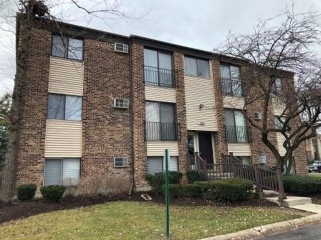 Condo for sale in Glendale Heights, Illinois
