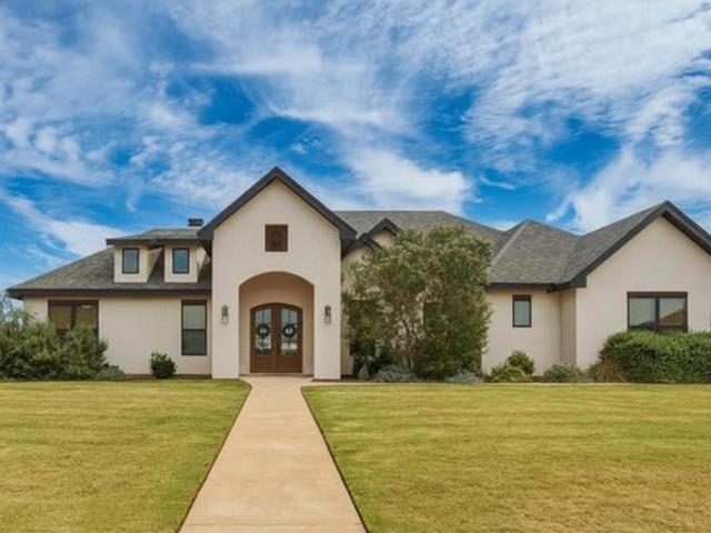 House for sale in Taylor, Texas