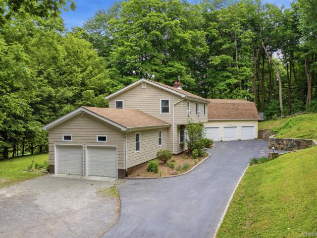 House for sale in Pound Ridge, New York