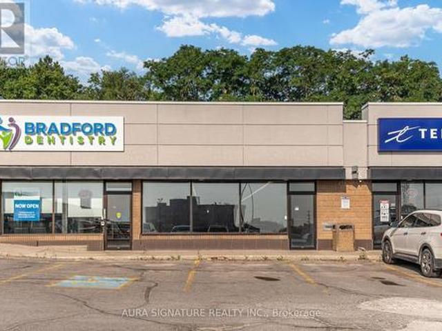 Commercial for rent in Bradford West Gwillimbury, Ontario