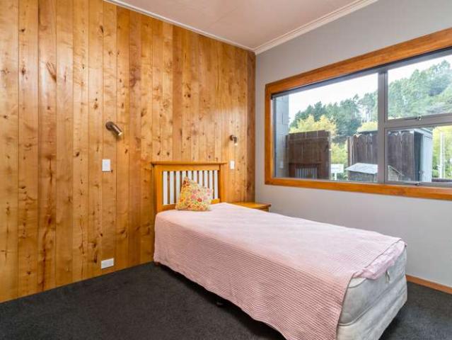 House for rent in Otakou