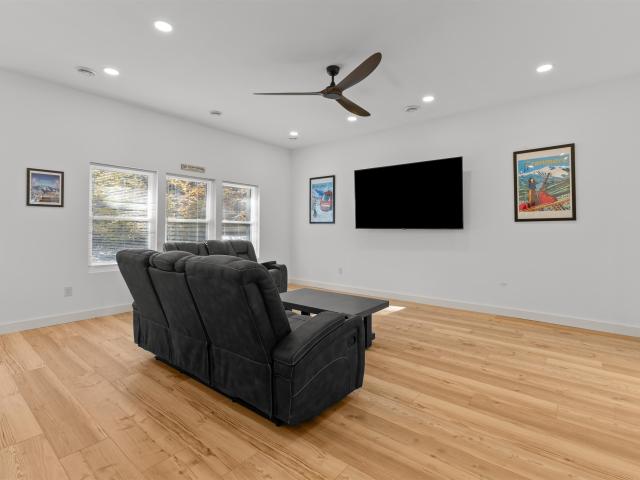 Condo for sale in Albany, Conway