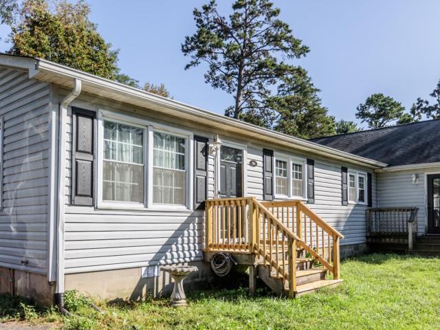 House for sale in Appomattox, Appomattox County