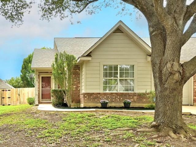 Townhouse for sale in Williamson, Texas