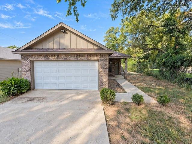 House for sale in Alvarado, Johnson County